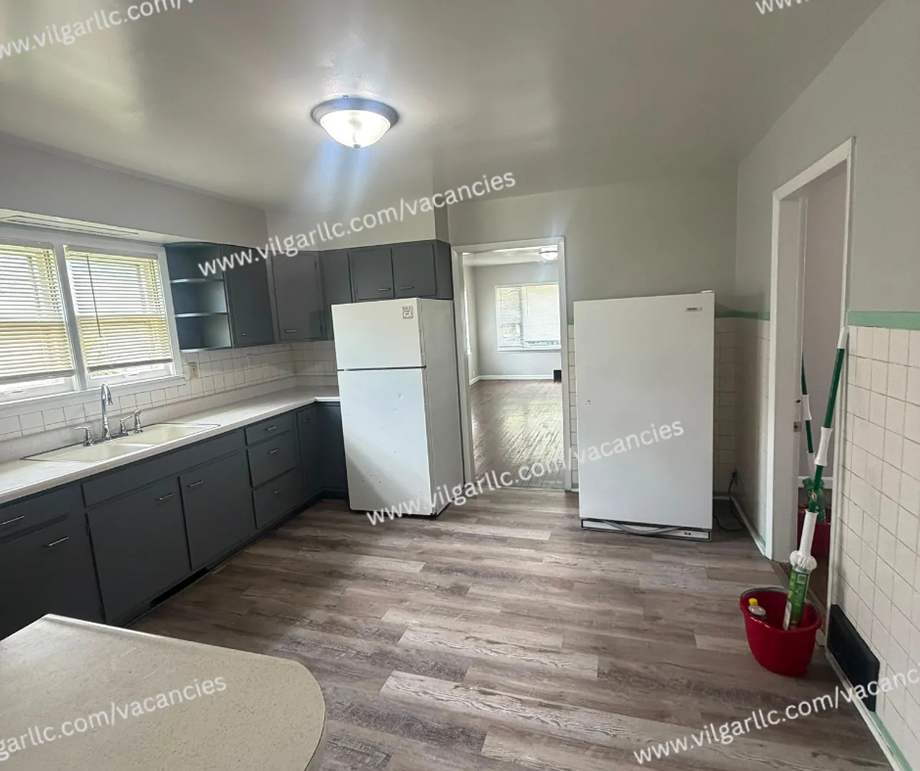 For Rent Spacious 3 Bed / 1.5 Bath Home — Photo 3
