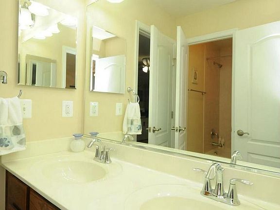 5th image of 20594 Golden Ridge Dr