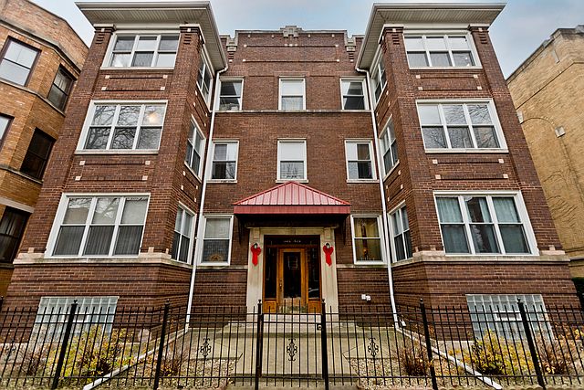 1st image of 1523 W Rosemont Ave #2E