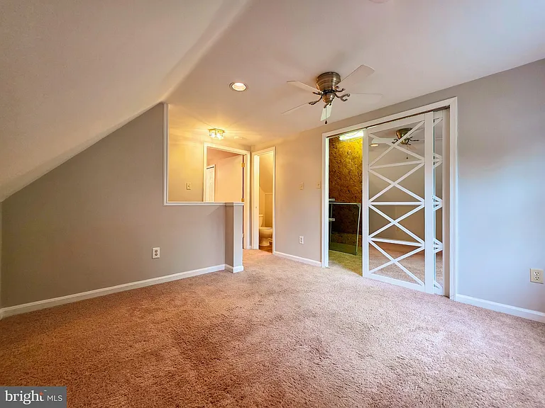 2419 Fairhaven Ave — Photo 17