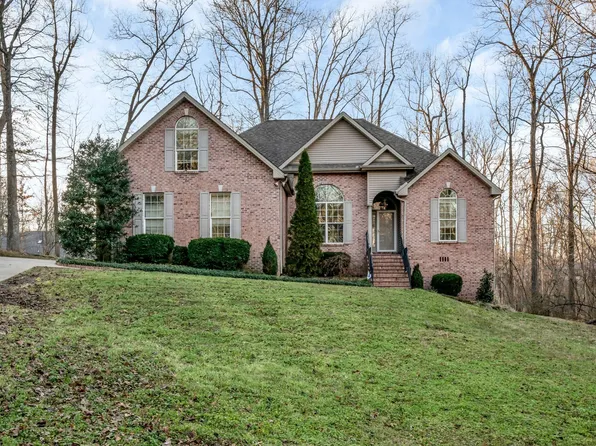 102 Steven Nicks Dr, Dickson, TN 37055