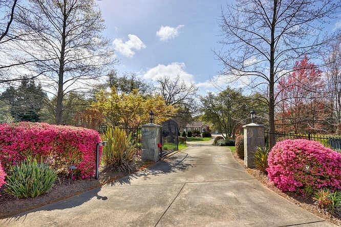 1st image of 9435 Bridge Creek Ln