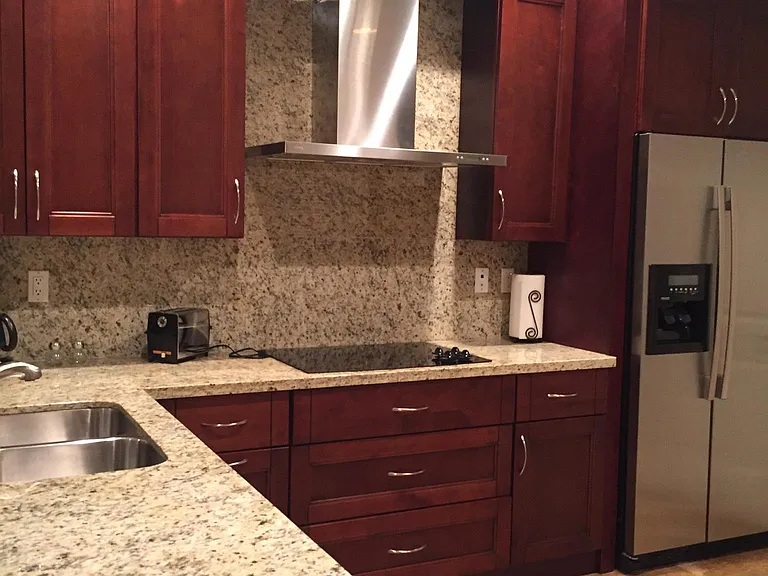 2351 Lakeview Dr — Photo 10