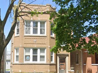 5540 W Newport Ave #2, Chicago, IL 60641