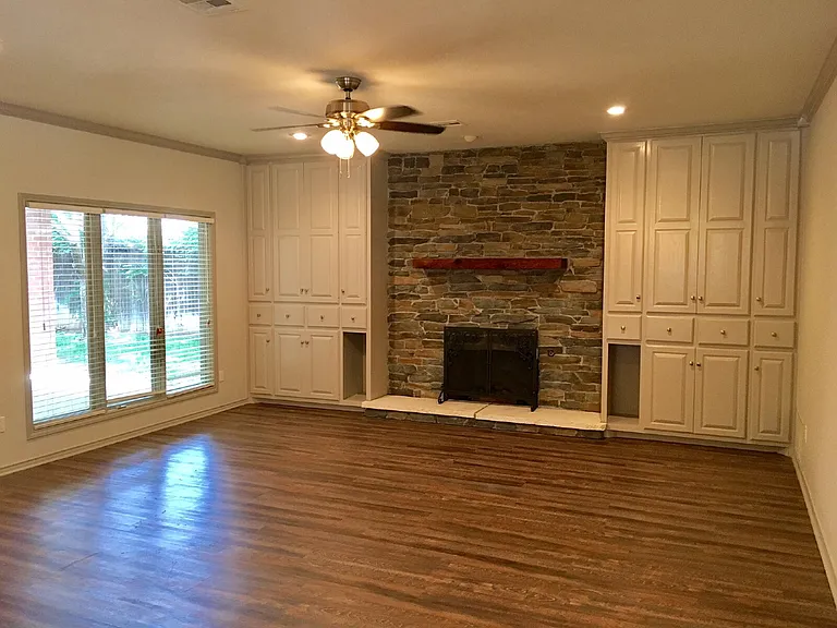 8306 Elkhart Ave — Photo 3