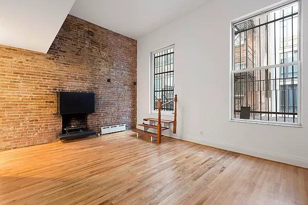 Rented by Halstead Real Estate | media 29