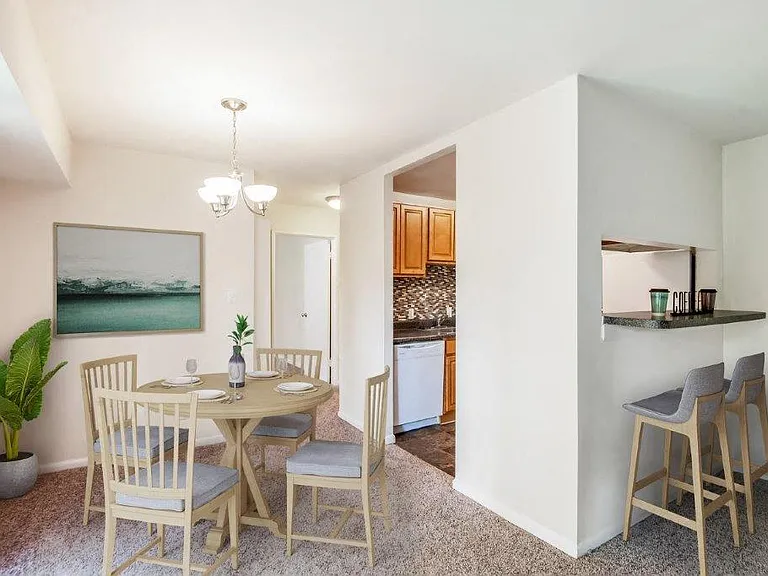 Harbor Place Apartment Homes — Photo 5