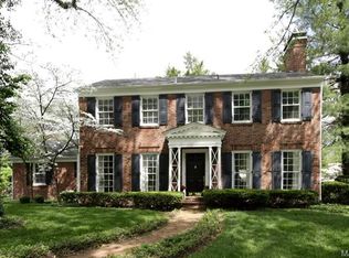 8 Warson Ter, Saint Louis, MO 63124