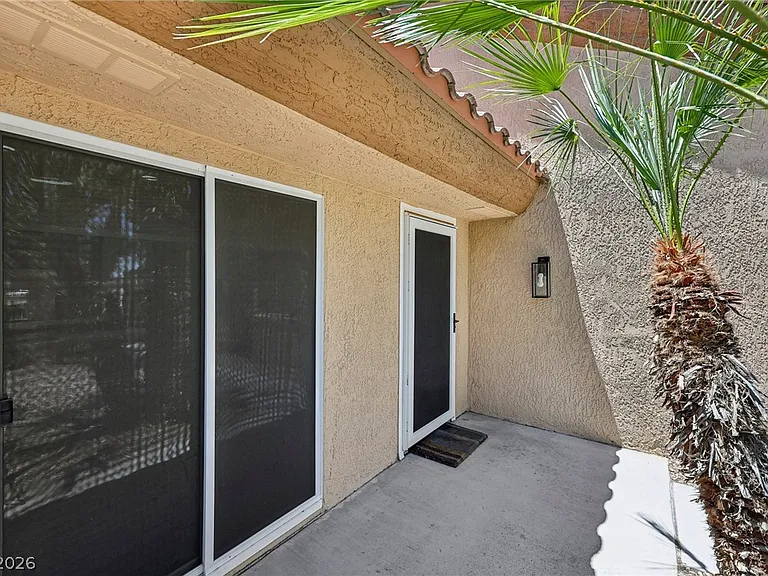 8701 Prairie Hill Dr — Photo 31