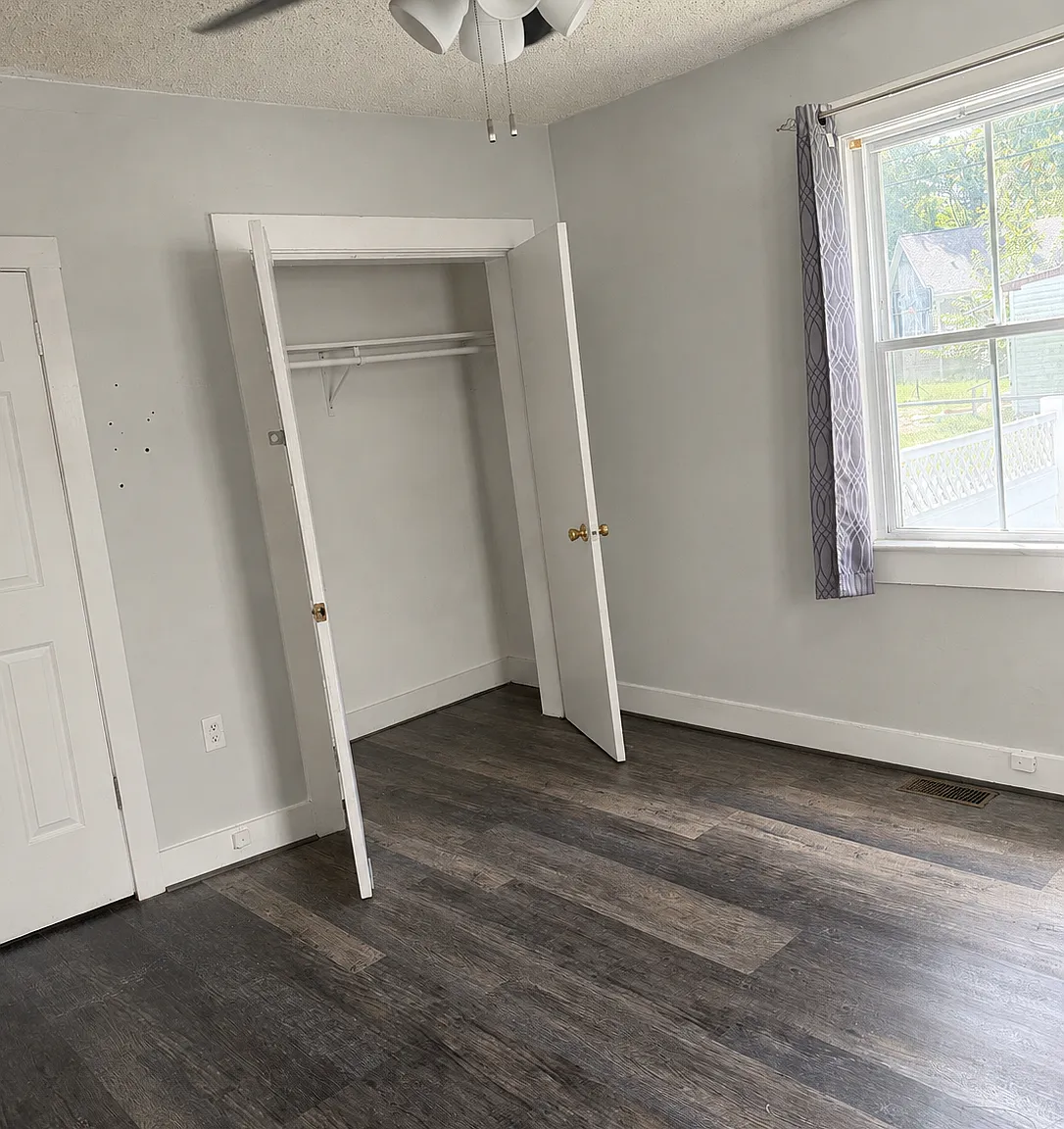 2 bed, 968 sqft, $1,850 — Photo 3