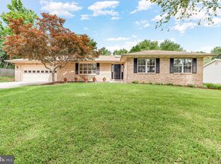 2100 Clearview Dr, Owings, MD 20736