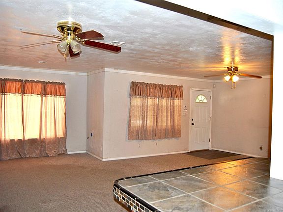 3rd image of 1130 S Oak St