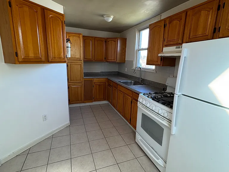 Spacious Kitchen