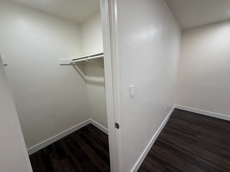 4674 Wilson Ave #4 — Photo 6