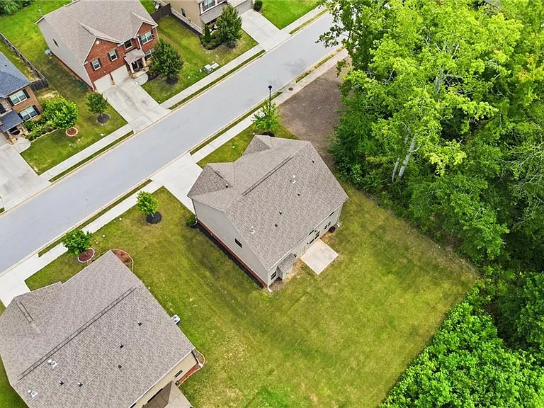 3132 Hawthorn Farm Blvd — Photo 50