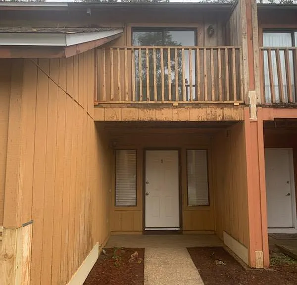 6183 Alicia Dr — Photo 3