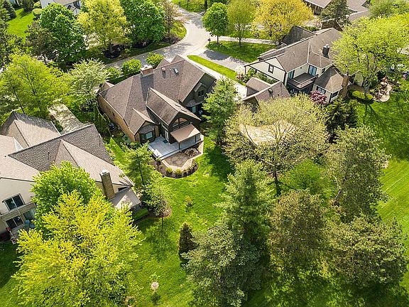 3rd image of 8661 Craigston Ct
