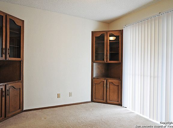 3rd image of 13310 Lobelia Dr