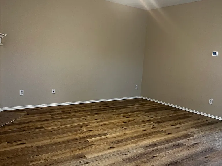 249 Niagara Falls Dr — Photo 9