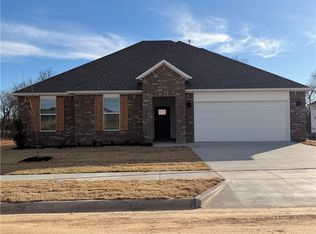 499 W Canada Dr, Farmington, AR 72730