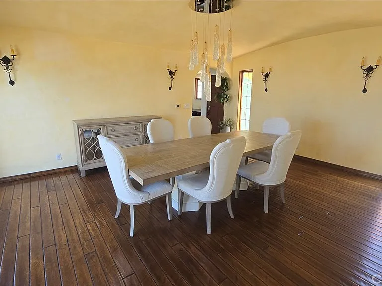 17501 Castellammare Dr — Photo 4