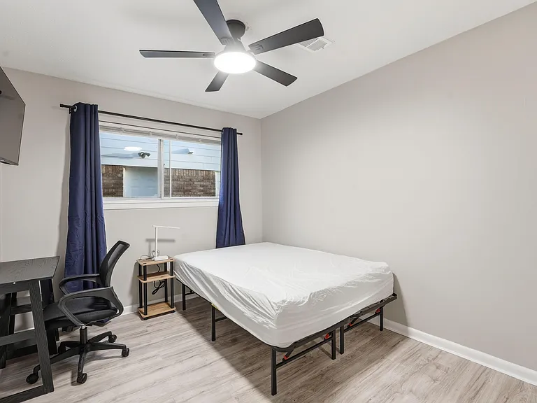 Mulberry Ln — Photo 1