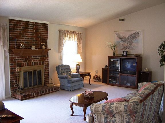 2nd image of 7316 Palmetto Ct