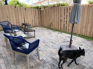 977 SW 149th Ct, Miami, FL 33194