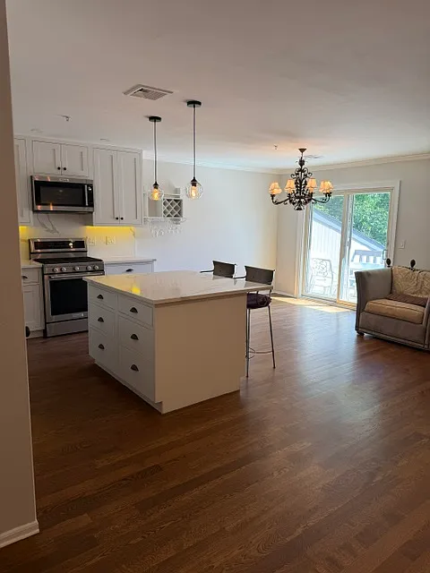 2 bed, $3,600 — Photo 1