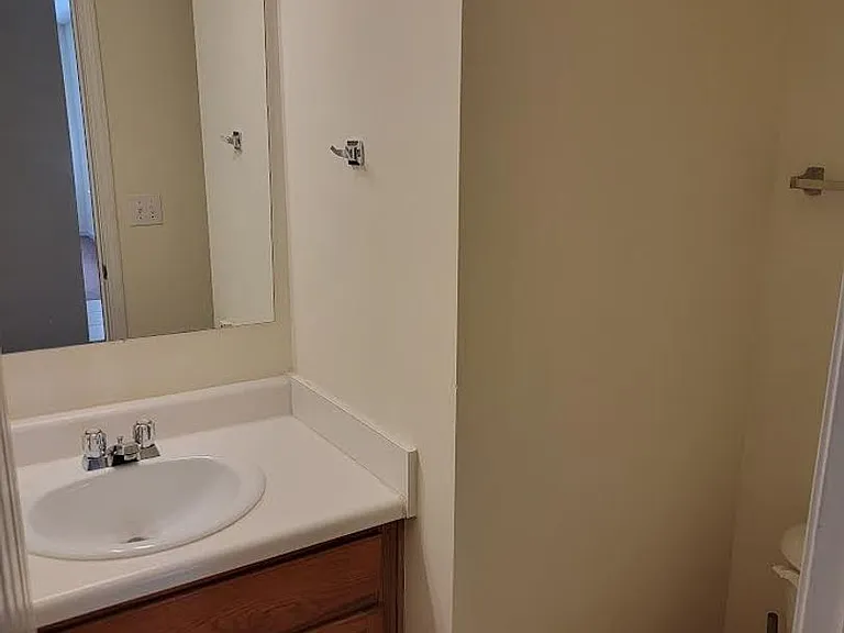 1106 Saint Phillips Ct — Photo 9