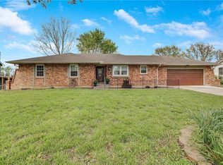 610 W Buena Vista Dr, Raymore, MO 64083