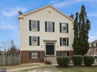 7971 Revenna Ln, Springfield, VA 22153