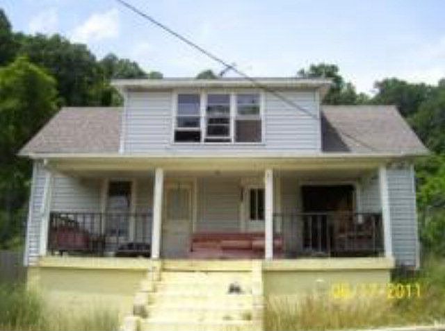 1st image of 203 Grant St