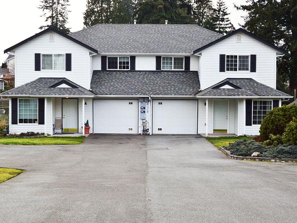 Beautiful townhouse located down a long driveway. 1 car garage plus 1 additional reserved parking space. Unit is on the left.