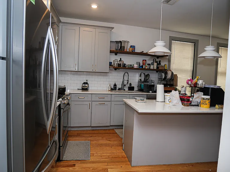 15 Maywood St #2 — Photo 1