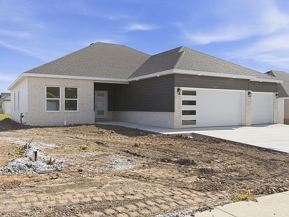 2nd image of 148 E Kelce Lane
