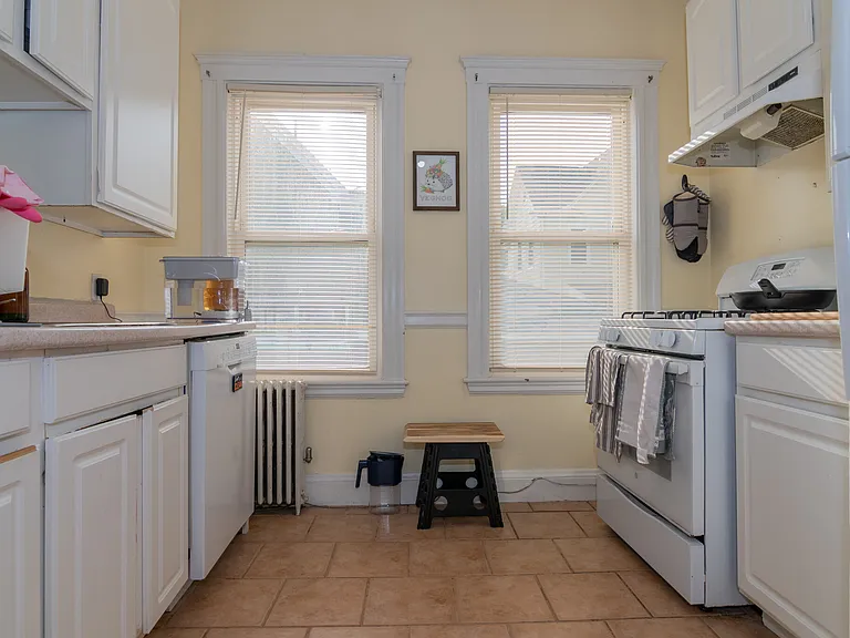 41 Bothwell Rd — Photo 3