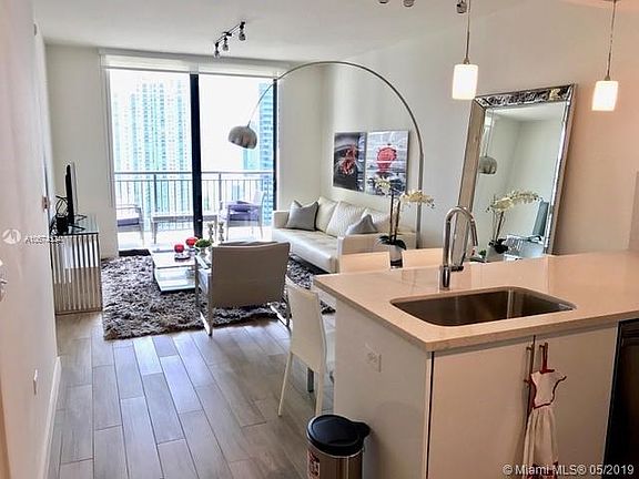 3rd image of 999 SW 1st Ave APT 2910