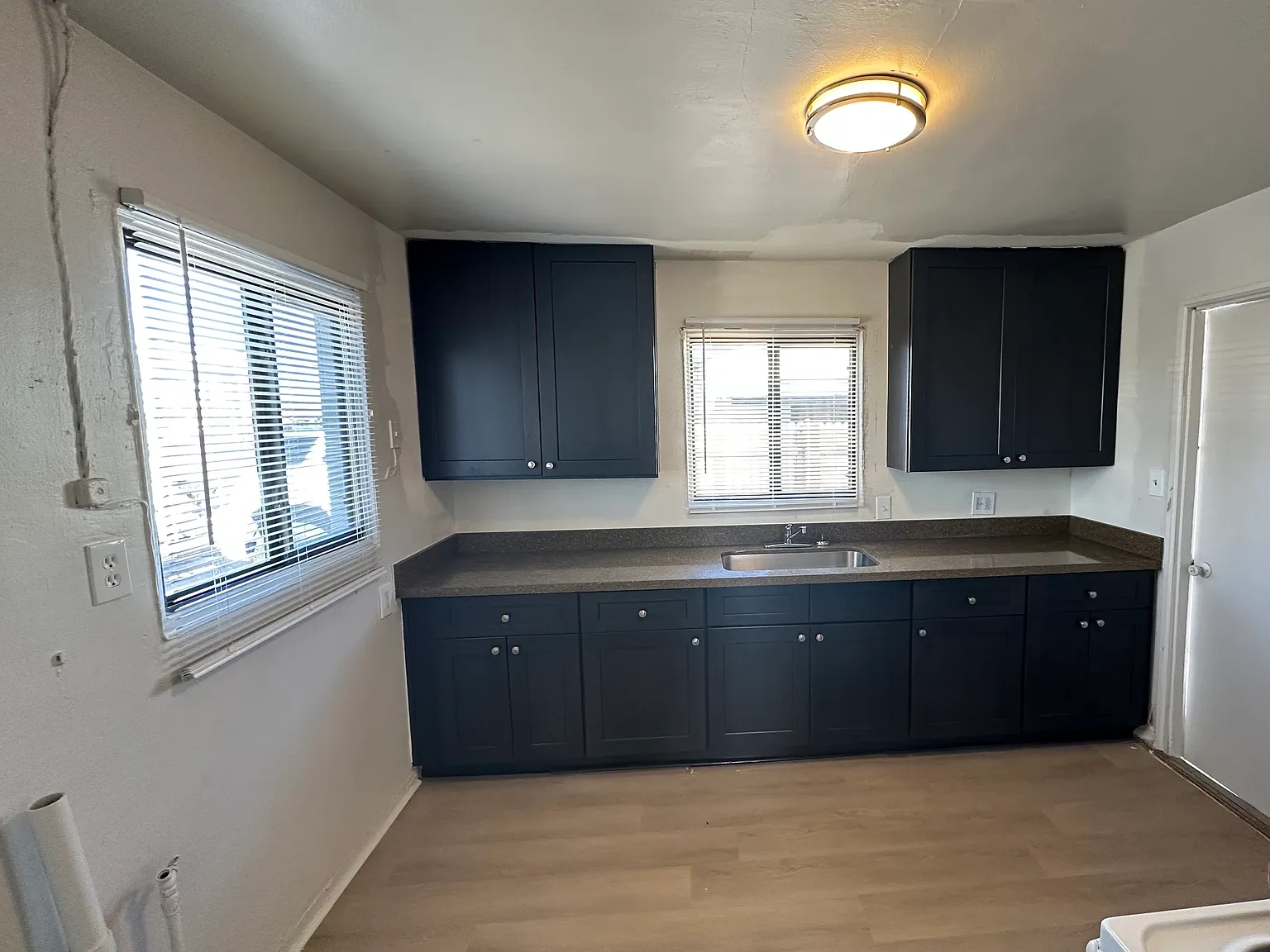 2 bed, 825 sqft, $1,165 — Photo 2