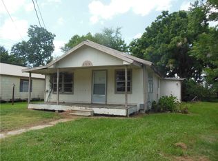 403 E Commercial St, Bunkie, LA 71322
