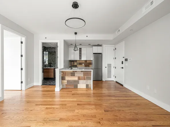 2112 Avenue P image 1 of 16
