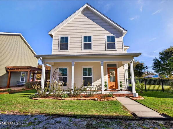 6 Sweetgrass Ln, Ocean Springs, MS 39564