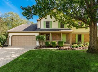 225 Squires Ct, Powell, OH