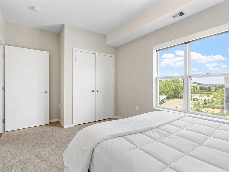 The Chamberlain Apartments — Photo 7