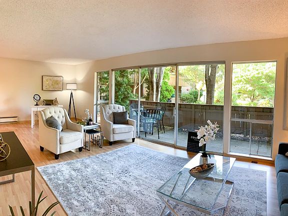 2nd image of 151 Buckingham Dr Unit 299