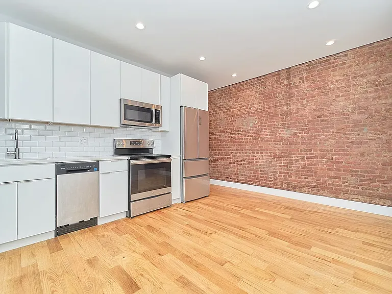 2500 Adam Clayton Powell Jr Blvd #4A — Photo 2