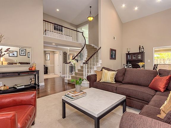 3rd image of 213 Monte Carlo Way