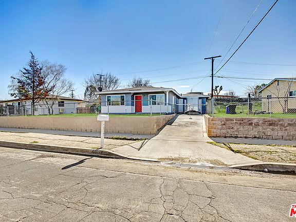 4th image of 16421 Forest Ave