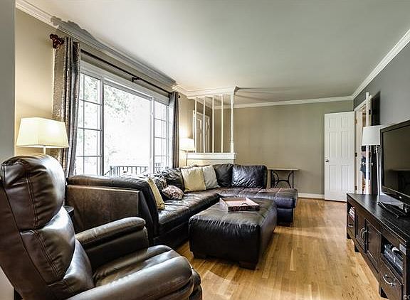 4th image of 8410 Huntwood Ct