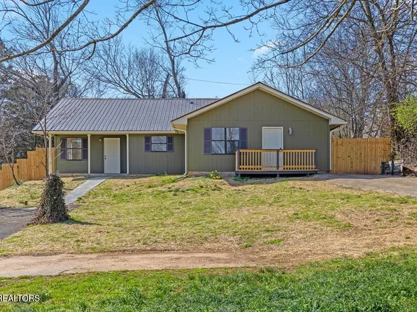 104 Pine St, Athens, TN 37303